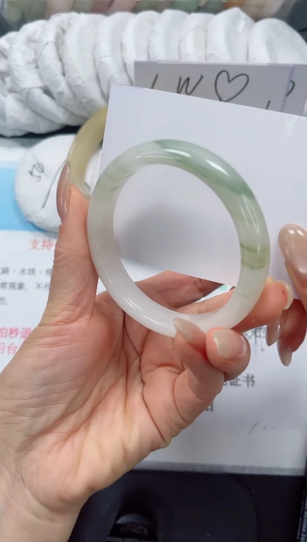 未镶嵌手镯石英质玉169-60.7