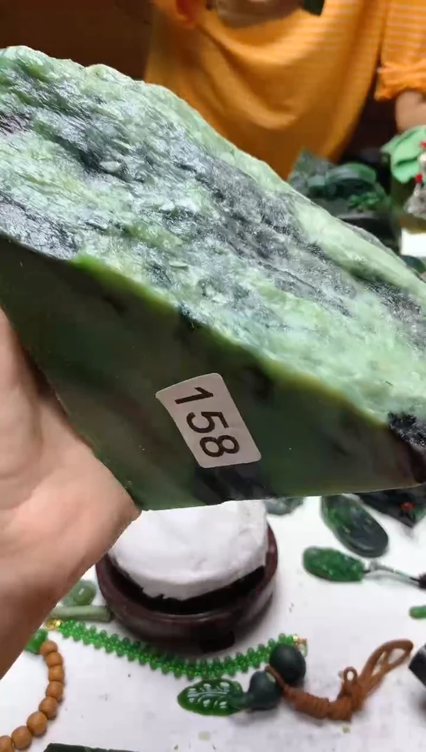 未镶嵌和田玉（碧玉）珠宝半成品1