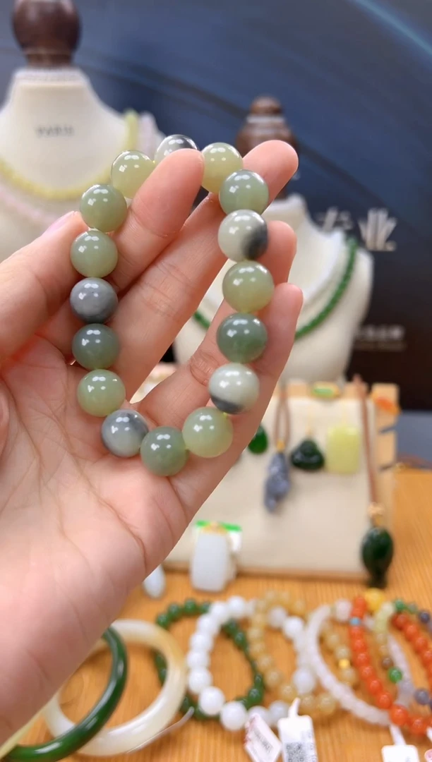 未镶嵌手链和田玉多样性拍一发一 cg