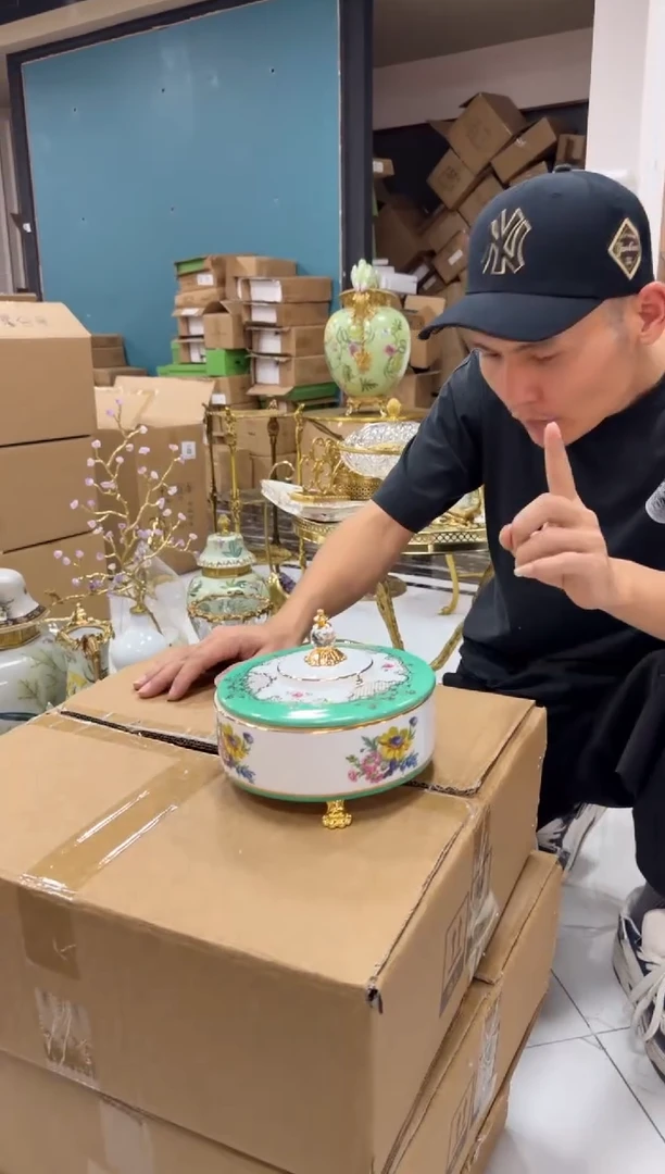 黄铜 黛姿家居装饰品摆件