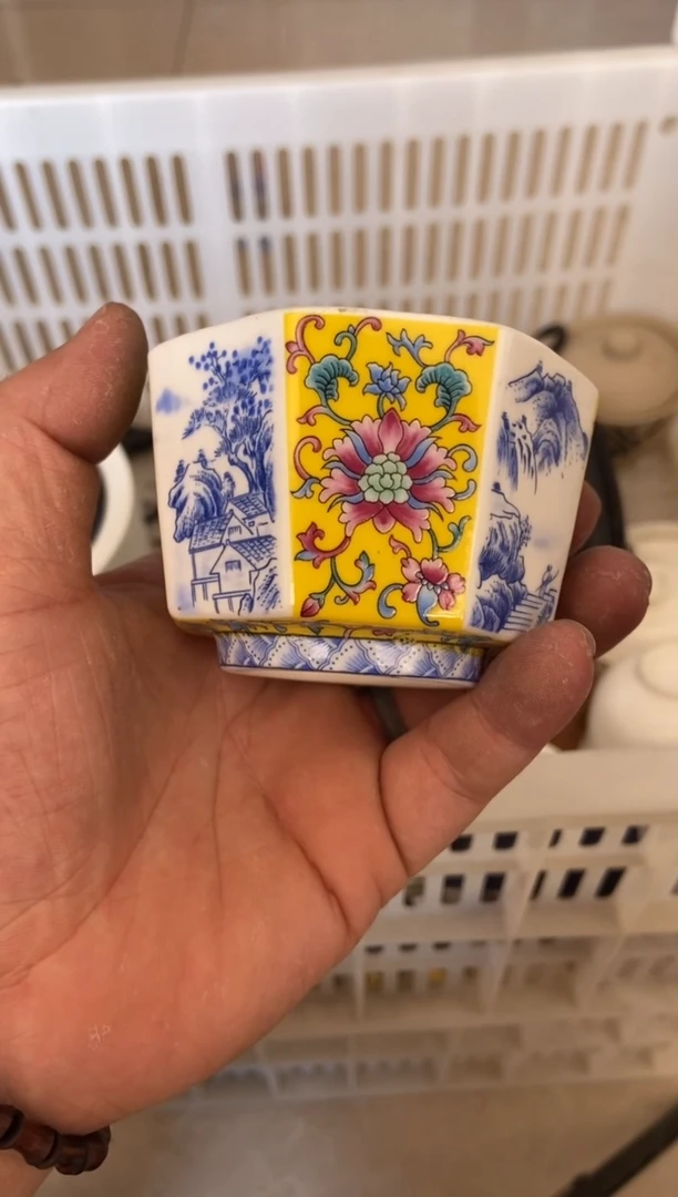 杯无运费险有瑕疵的摄影的产品有使用过的痕迹有点脏介意勿拍