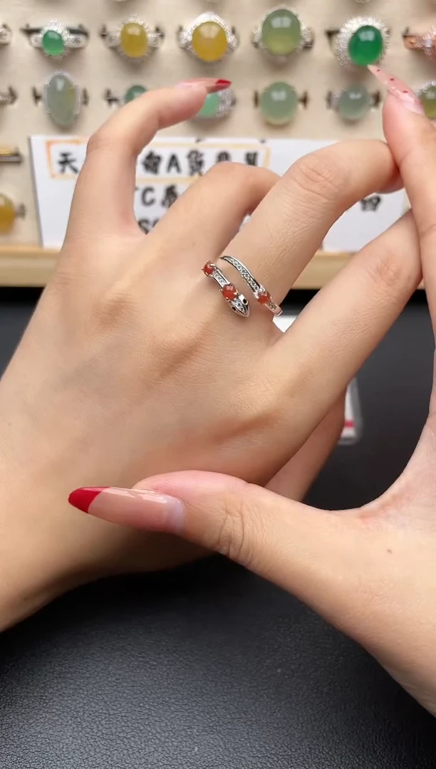 【闪购商品】翡翠戒指银S925镶嵌一物一证一礼盒