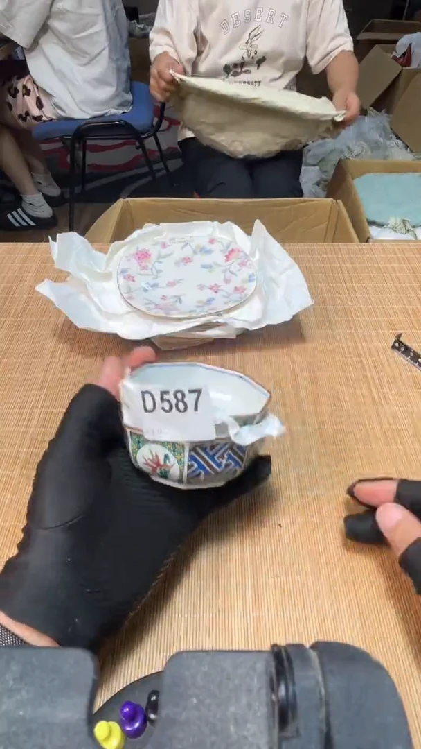 兵****店中古货品默认微瑕