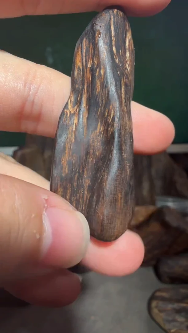 沉香吊坠文莱多样性发一