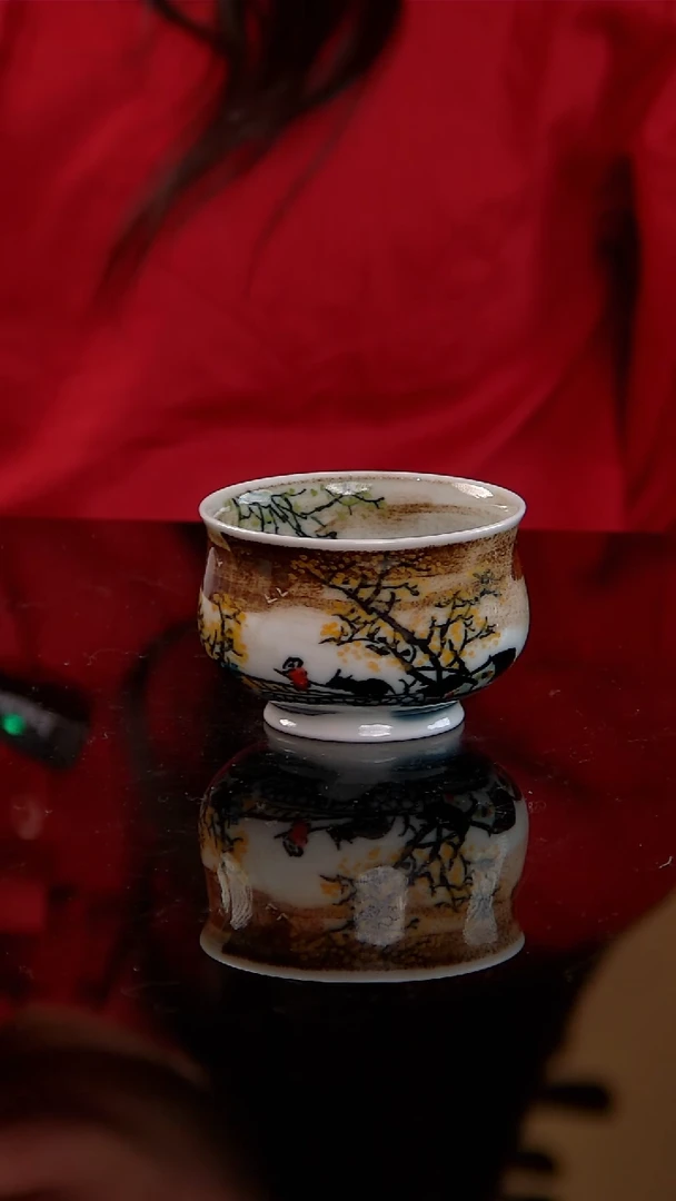 李华手绘釉中五彩江南小景炉式杯