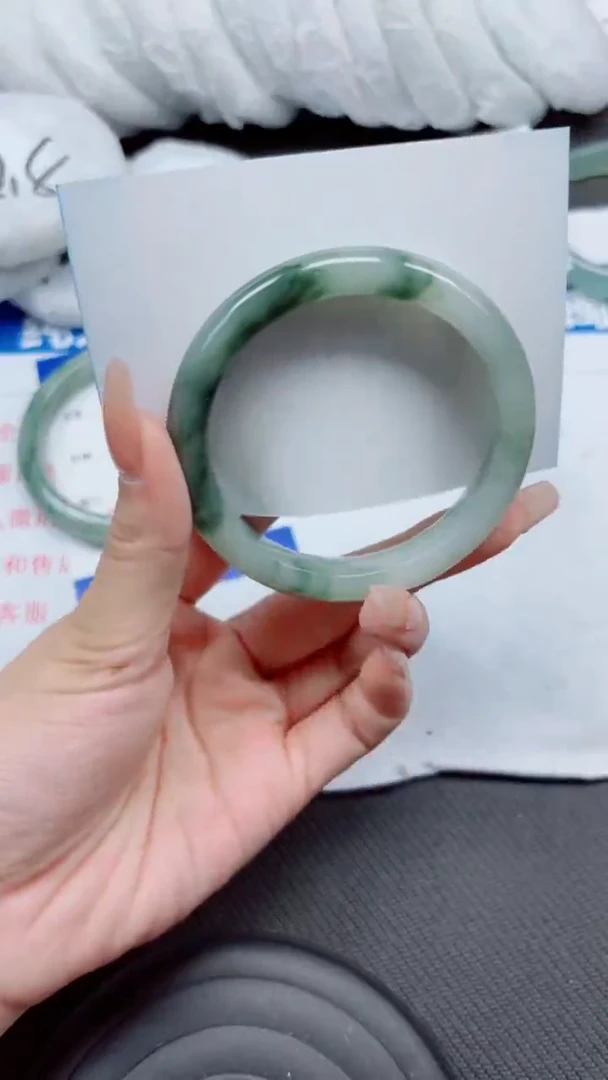 石英质玉手镯未镶嵌A115-58.59