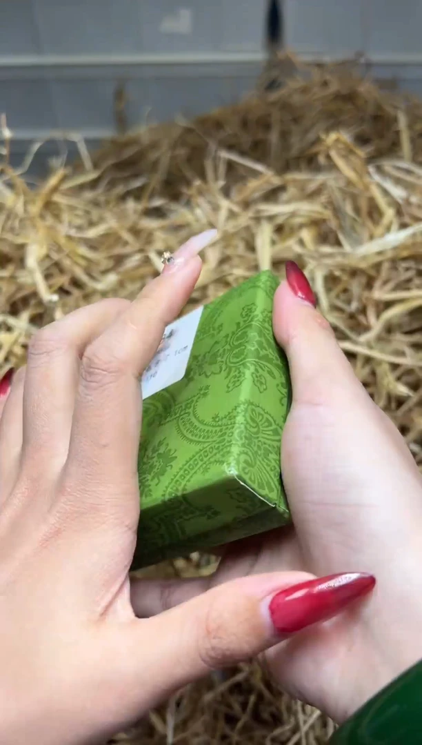 未镶嵌手镯石英质玉T5684