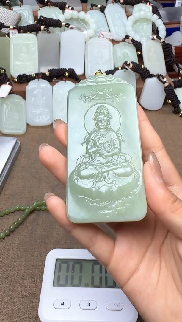 和田玉未镶嵌颈饰3