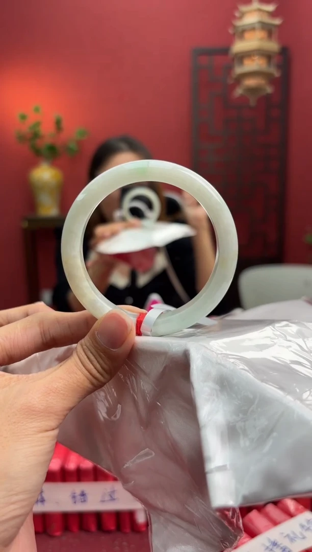 未镶嵌手镯翡翠翡翠手镯1