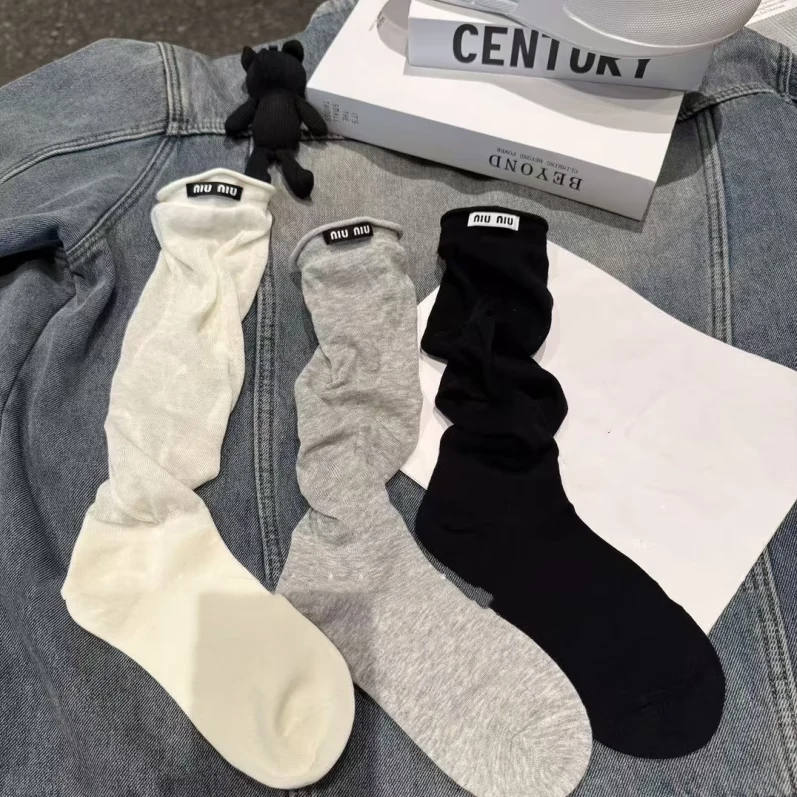 袜子女夏季薄款欧货薄透夏季薄款字母布标ins运动个性洋气小腿袜