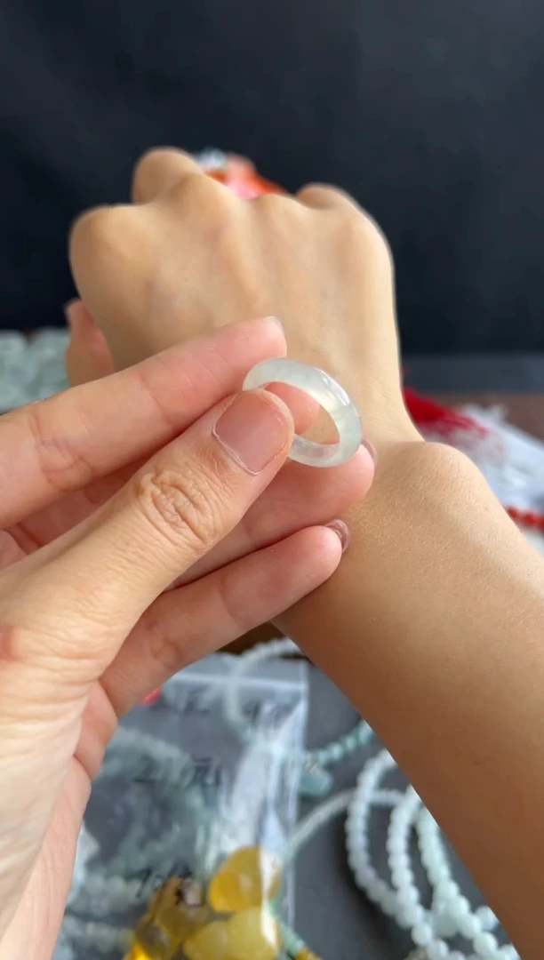 翡翠未镶嵌吊坠(不含链)A17买断