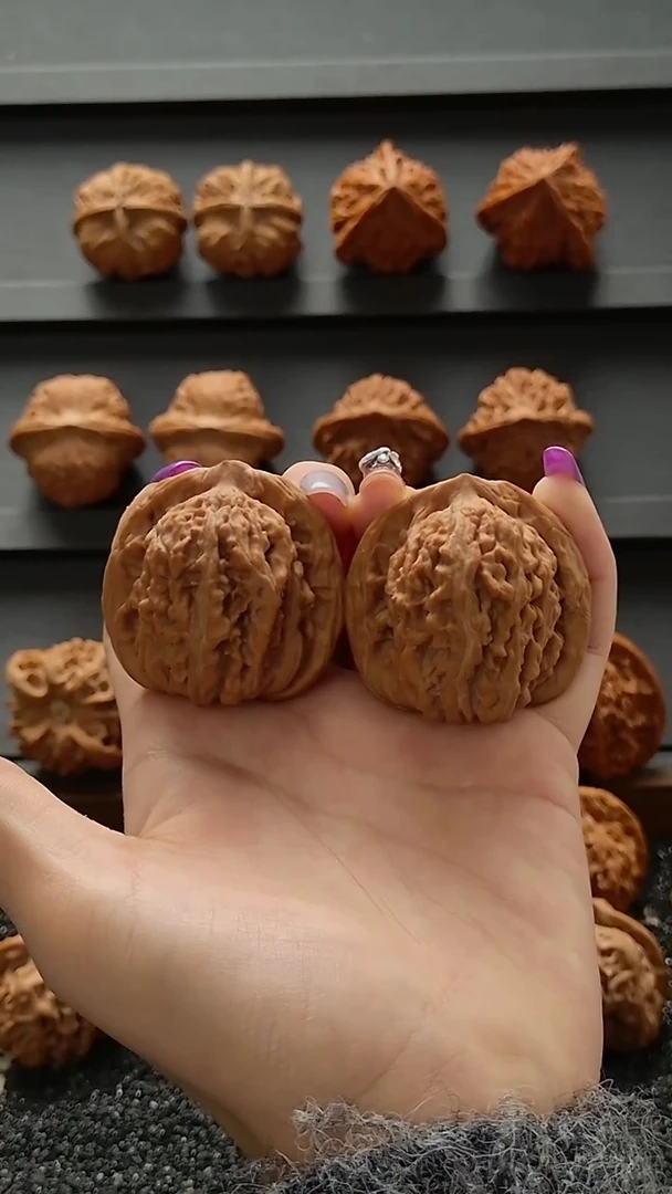 把件文玩核桃不***生平谷飞楼41 42 40