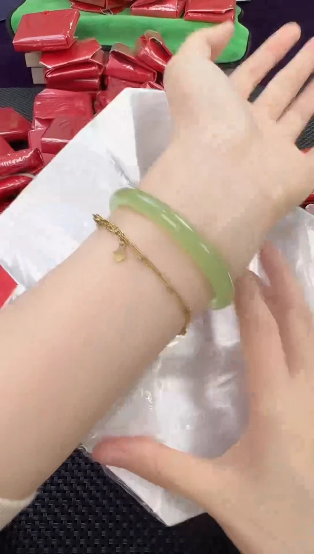 未镶嵌手镯石英质玉手镯圈口56