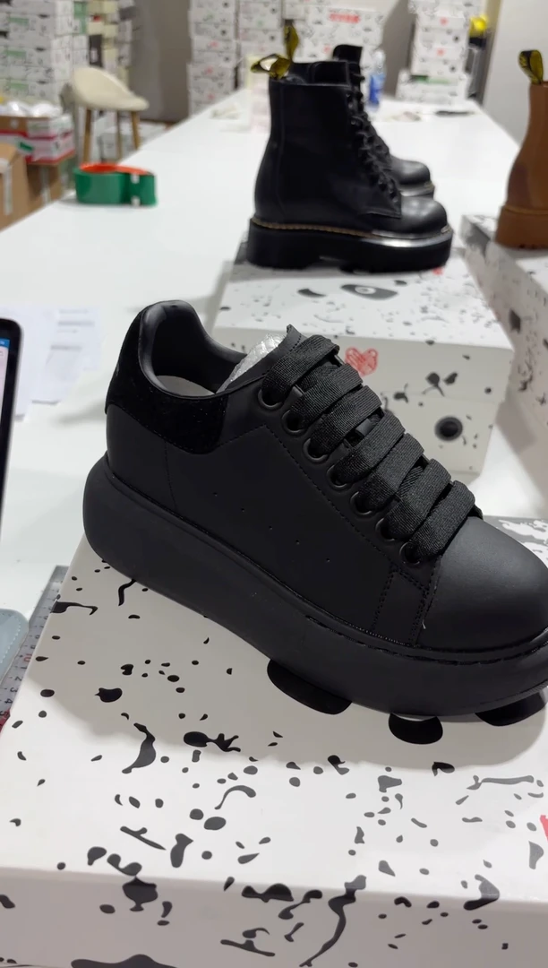 A**eA37女码撤柜清仓除质量/尺寸问题不退不换   纯白的