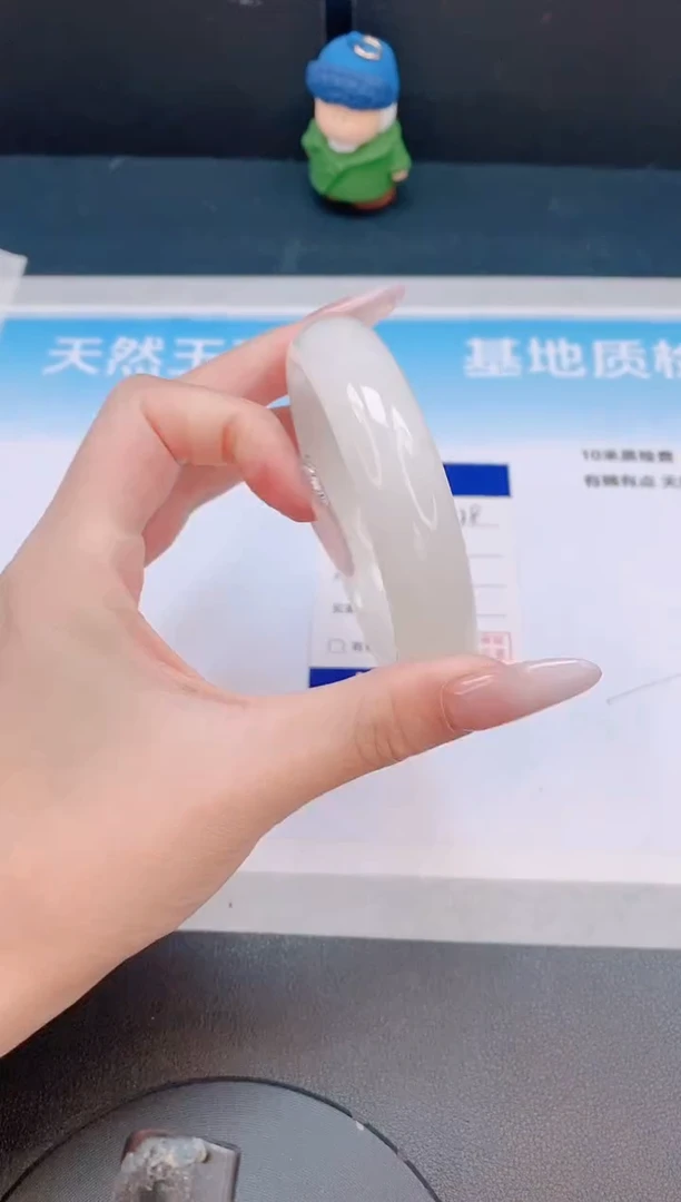 和田玉手镯未镶嵌1L78-60