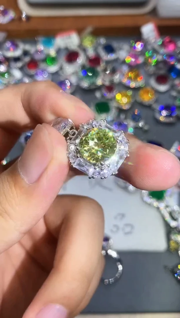 石英质玉合金戒指1