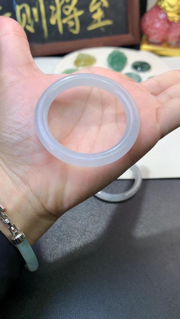未镶嵌定制翡翠毛货