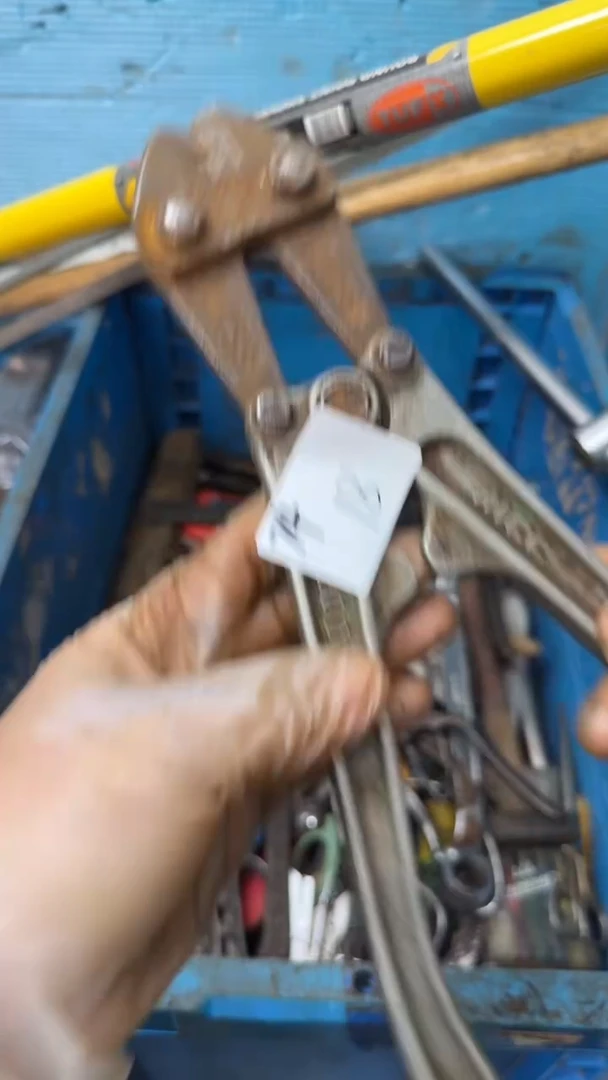 军*家用五金工具一个