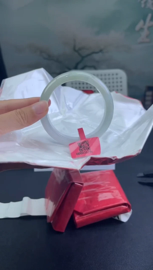 翡翠手镯未镶嵌9翡翠手镯