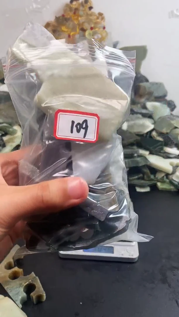 未镶嵌和田玉摆件109