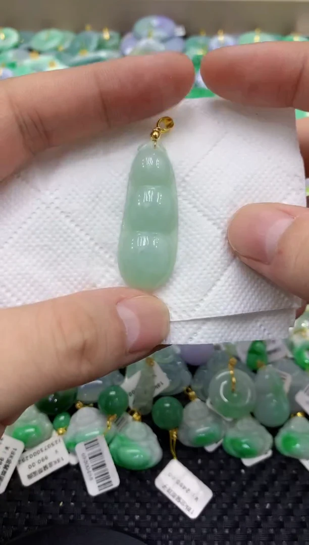 颈饰未镶嵌翡翠天然缅甸翡翠A货