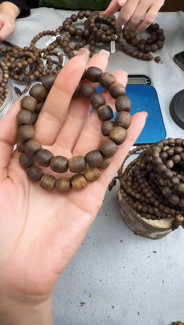 沉香手串1011白棋鼓珠单圈多样性发一