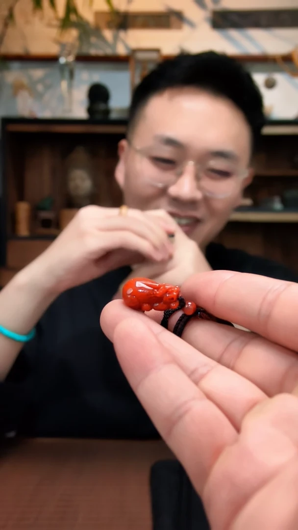 未镶嵌吊坠南红玛瑙南红貔貅吊坠DN