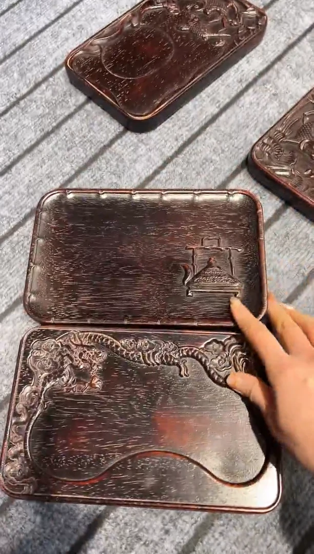 木瀚*轩紫檀雕刻一物一拍