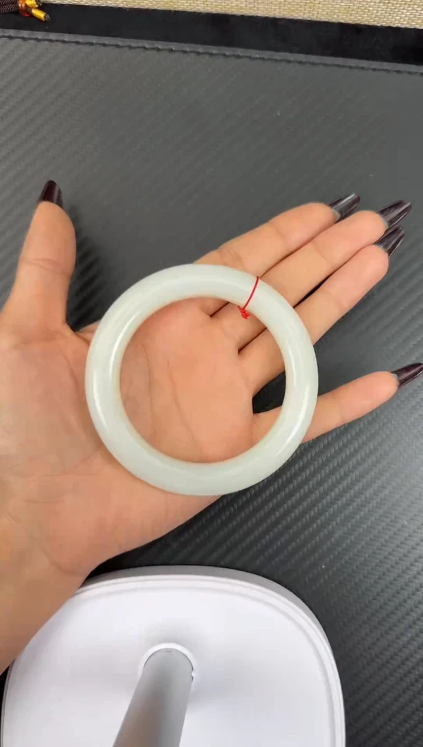 和田玉手镯未镶嵌且末近矿糖白手镯59+微色差