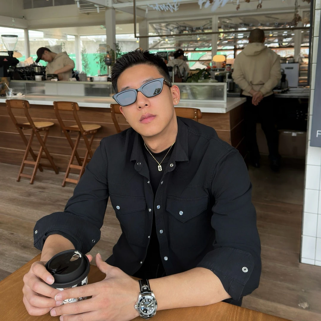 Rich core猫眼扣纯棉双口袋复古简约品质休闲百搭衬衣男女同款