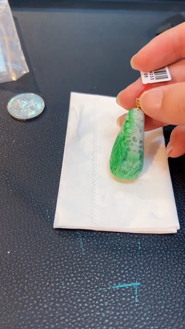 翡翠18K金镶嵌颈饰缅料A货/支持复检/一件
