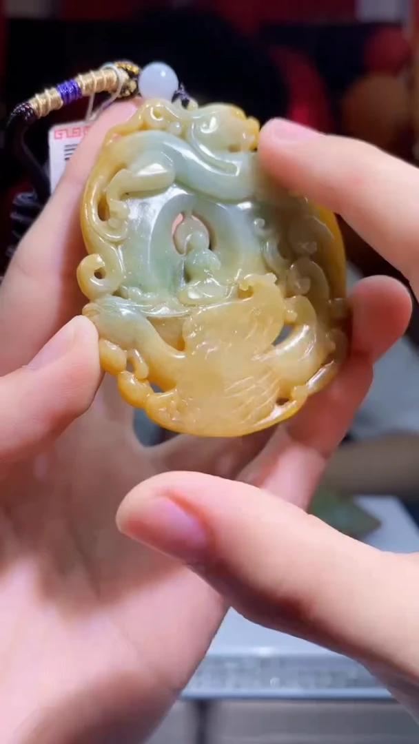 【闪购商品】翡翠吊坠(不含链)未镶嵌Q78