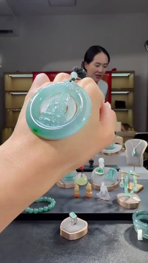 吊坠(不含链)未镶嵌翡翠观音