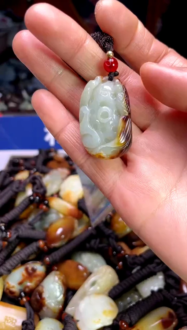 【闪购商品】和田玉颈饰未镶嵌1