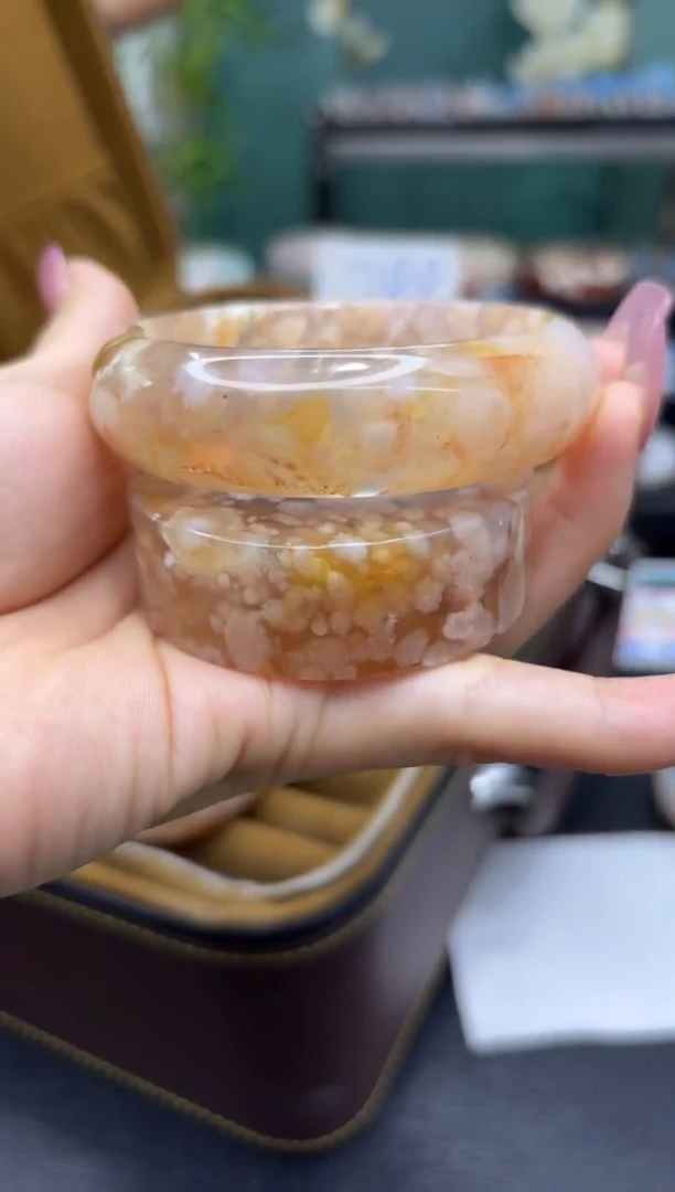 未镶嵌手镯石英质玉C1344(60圈赠送镯心)