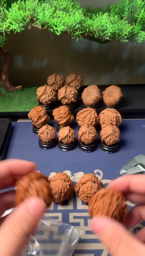 【闪购商品】文玩核桃吊坠40南疆石