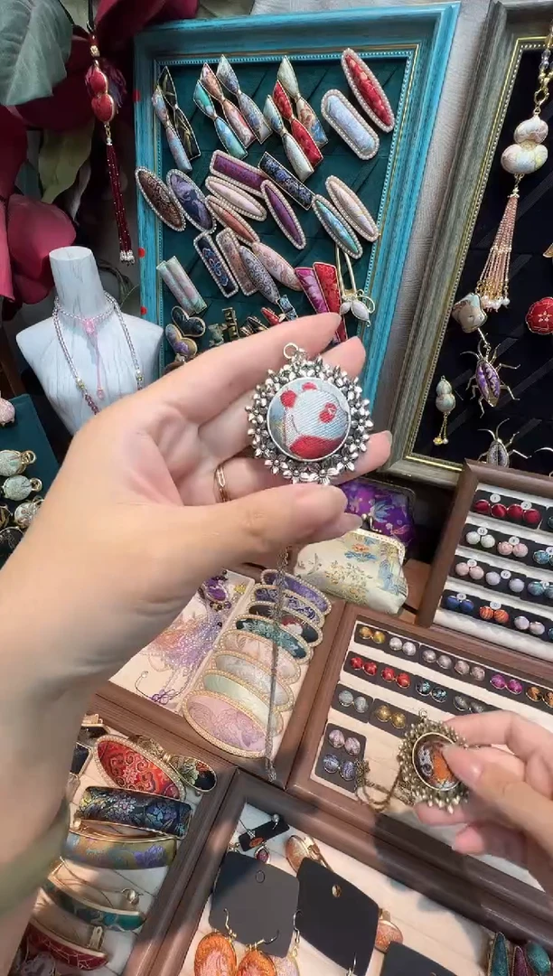 【孤品车10.20】三马熊猫抱竹项链胸针 福利款