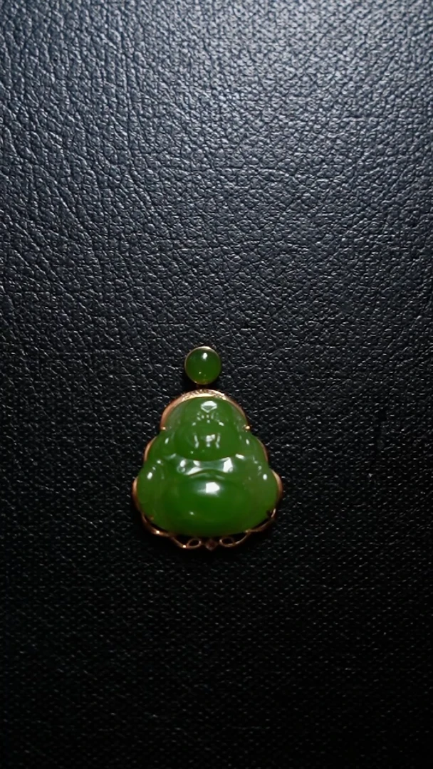 颈饰18K金镶嵌和田玉佛公