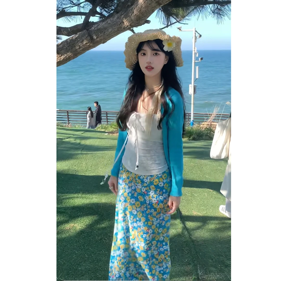 2025夏季新款韩版纯欲甜美淑女碎花半身裙配背心上衣配针织开衫
