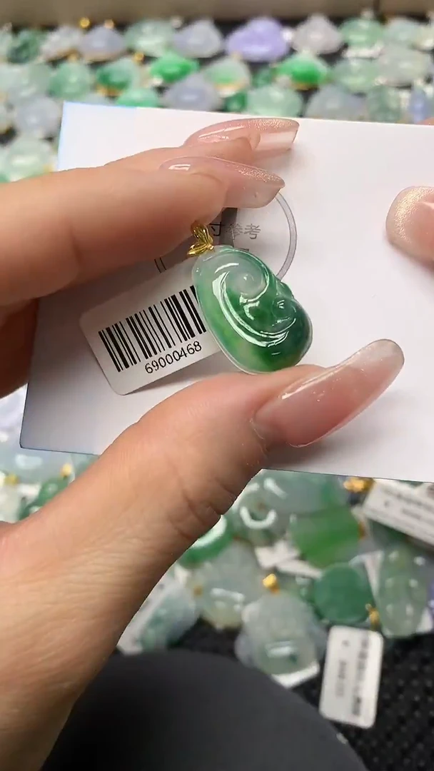 颈饰18K金镶嵌翡翠a货支持复检百元以上9元证书费自理