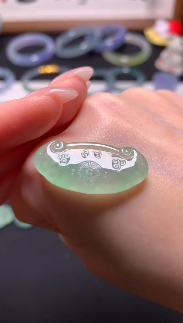 未镶嵌定制翡翠14.4*30.7*5.7