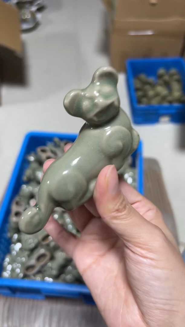 陶瓷耀州窑青瓷茶宠  老虎