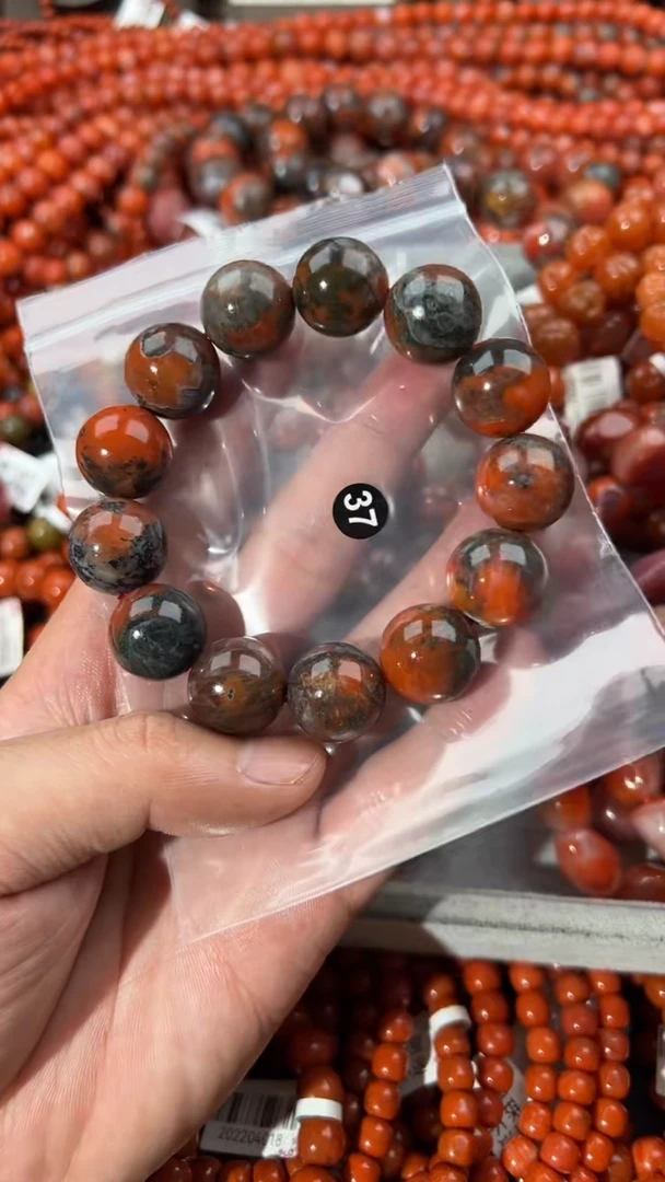 南红玛瑙手串未镶嵌17+