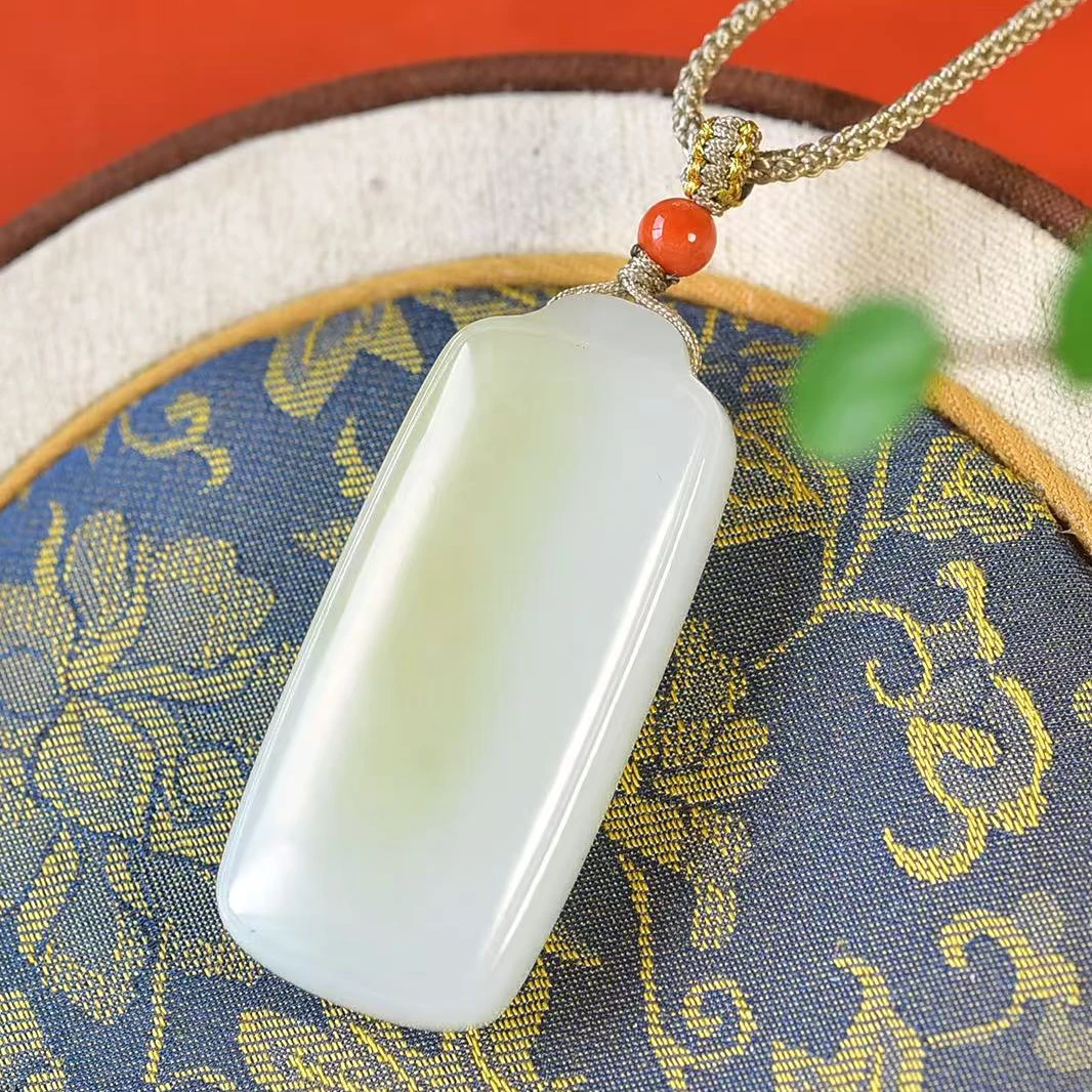 天然和田玉糖白料无事牌吊坠男女款平安无事牌项链挂件高档玉坠