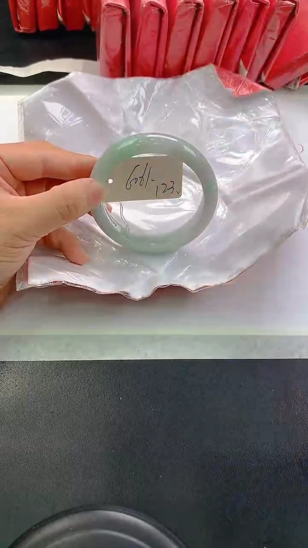 未镶嵌手镯翡翠123
