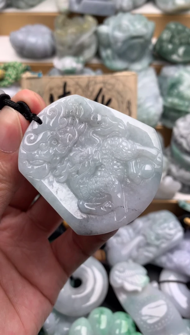 吊坠(不含链)未镶嵌翡翠1