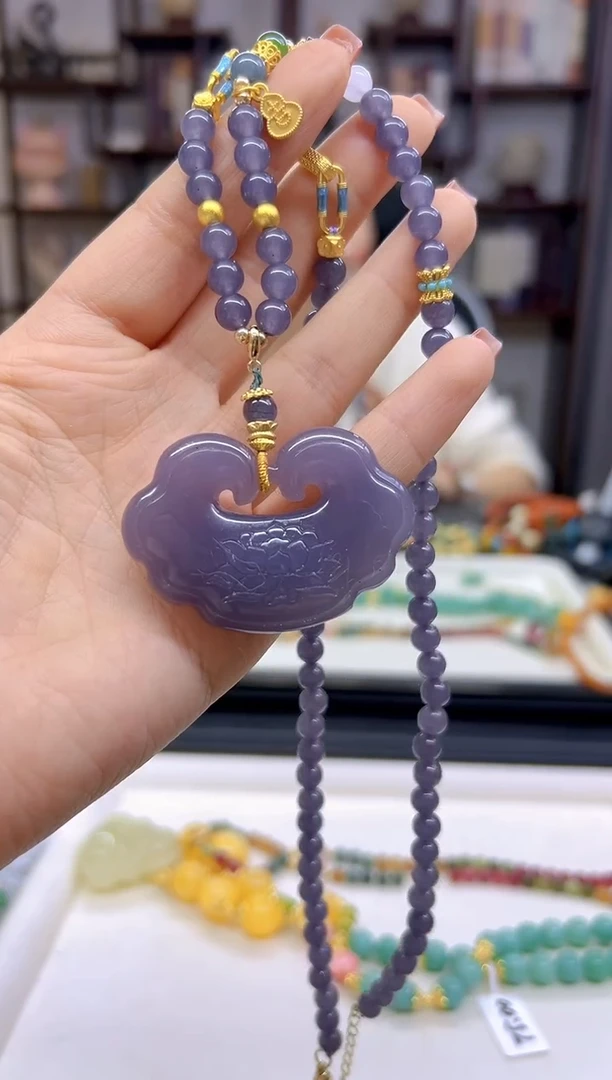 【闪购商品】和田玉毛衣链未镶嵌M606