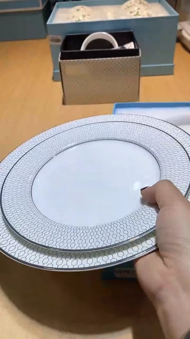 【闪购商品】瓷片锅碗瓢盆一件不剩