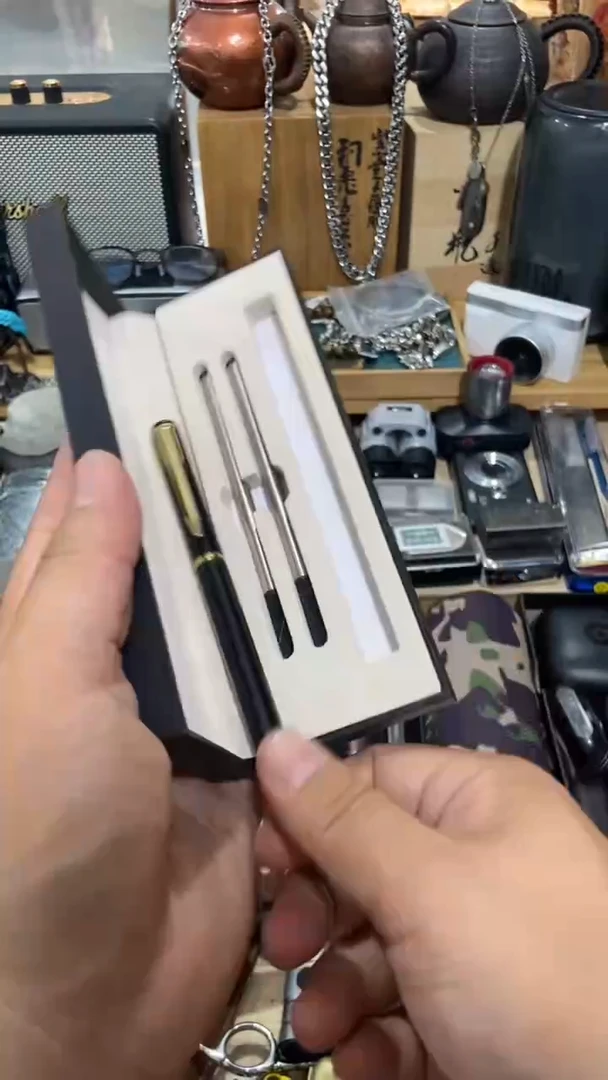 瓷片闪购商品  如图所示