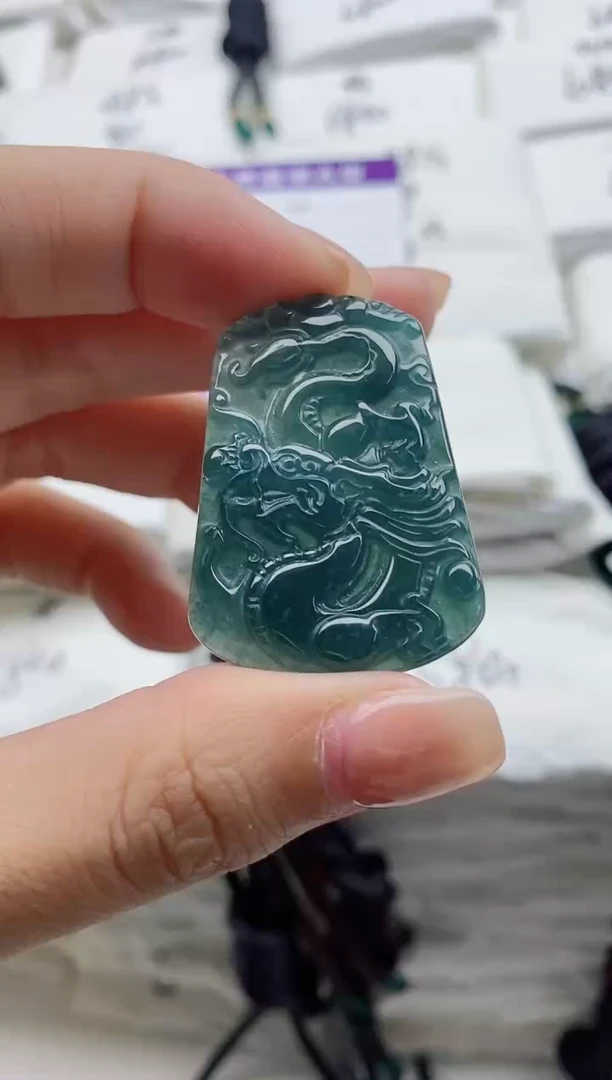 颈饰未镶嵌翡翠8
